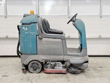 Ride on Scrubber Dryer 2017  TENNANT T12 (5)