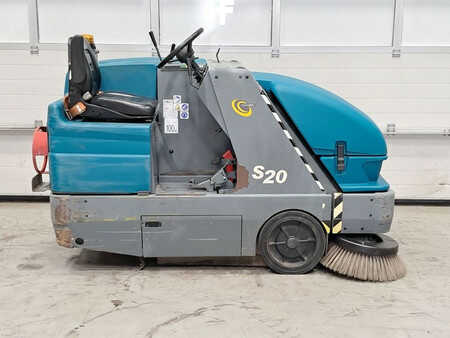 Barredora conductor incorporado 2020  TENNANT S20 (5)