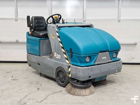 Barredora conductor incorporado 2020  TENNANT S20 (6)