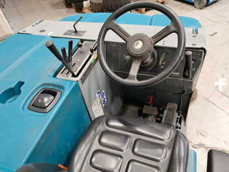 Barredora conductor incorporado 2020  TENNANT S20 (8)