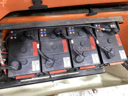 Nacelle à ciseaux 2014  JLG E450AJ (9)