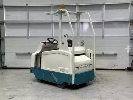 Barredora conductor incorporado 2017  TENNANT 6200 (3)