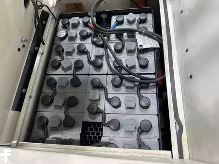 Barredora conductor incorporado 2017  TENNANT 6200 (7)