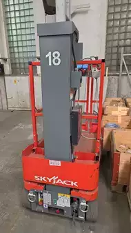 Nacelle à mât vertical 2019  Skyjack SJ 12 (3)
