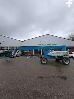 Csukló munka emelvény 2001  JLG M600J (1)