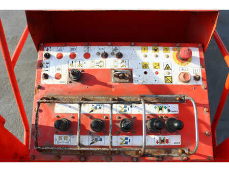 Led arbejdsplatform 2005  Aichi SR18A (13)