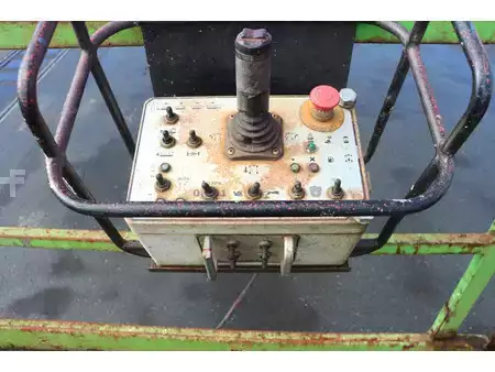 Plataforma Tijera 2006  Holland-Lift B-195DL25 (2)