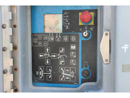 Plataforma Articulada 2008  Genie Z135 (12)