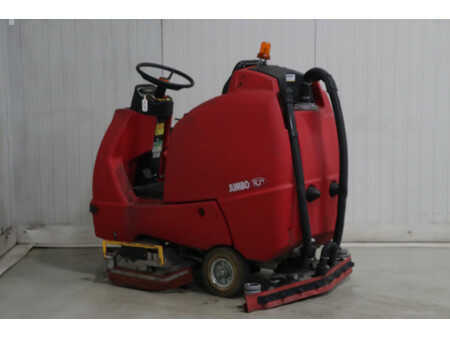 Zamiatarka 2011  RCM JUMBO 1002 R (4)