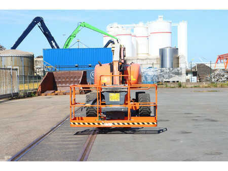 Knikarmhoogwerker 2005  JLG 800AJ (3)