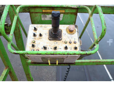 Scissors Lifts 2006  Holland-Lift B-195DL25 (14)