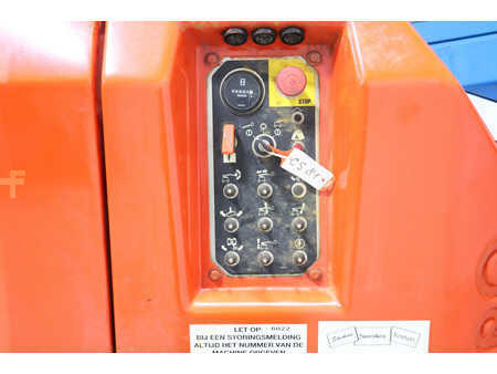 Kloubová pracovní plošina 2005  Genie Z34/22N (10)