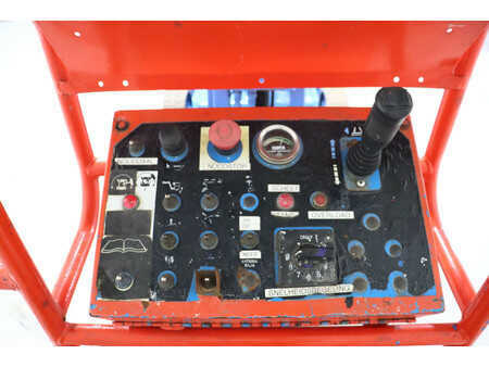 Kloubová pracovní plošina 2005  Genie Z34/22N (2)