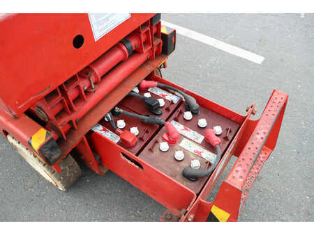Scissors Lifts 2000  Haulotte Compact 8 (11)