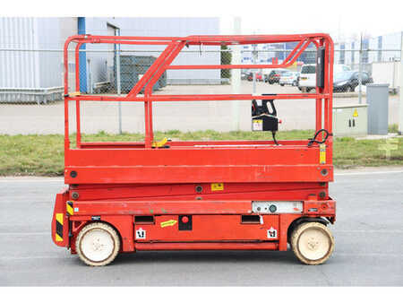 Piattaforme aeree a pantografo 2000  Haulotte Compact 8 (8)