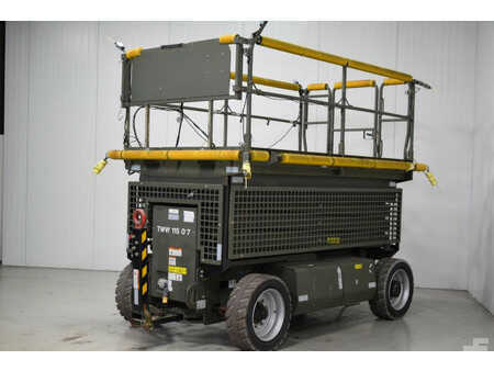 Scissor lift 2015  JLG M3369 (3)