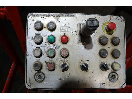 Scissor lift 2000  Holland-Lift B-195DL25 (2)