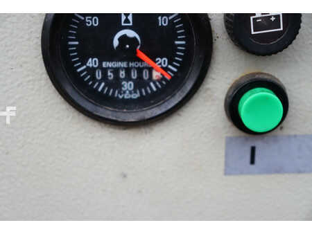 Scissor lift 2002  Holland-Lift 195DL25/S (8)