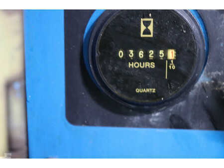 Scissor lift 2006  Genie GS2668RT (10)