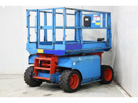 Scissor lift 2006  Genie GS2668RT (8)