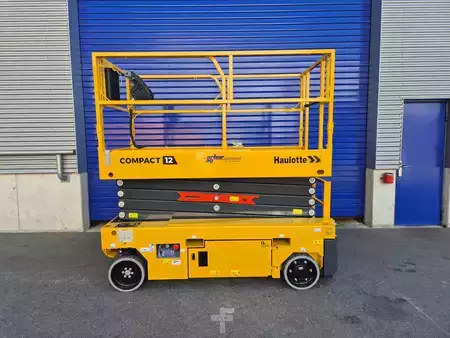 Scissors Lifts 2023  Haulotte Compact 12AE (1)