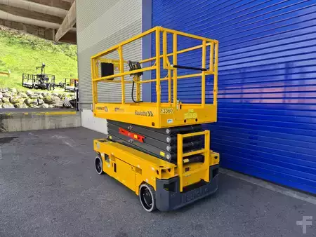 Scissors Lifts 2023  Haulotte Compact 12AE (3)