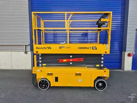 Scissors Lifts 2023  Haulotte Compact 12AE (5)