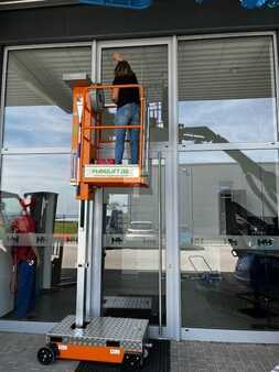 Senkrechtarbeitsbühne  AxoLift Manulift 200 Bühne (1)