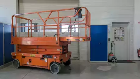 Ollós munka emelvény 2007  Haulotte Comapct 10 (2)