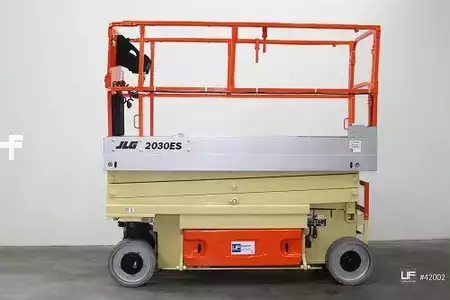 Scherenarbeitsbühne  JLG 2030 ES (1)