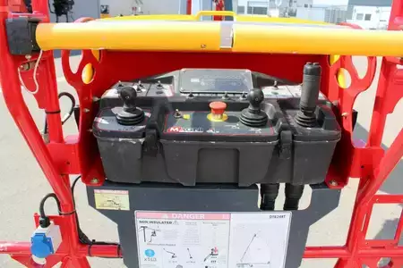 Teleskopbühne  Magni DTB24RT (8)