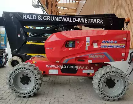 Knikarmhoogwerker 2022  Manitou 200ATJE (1)