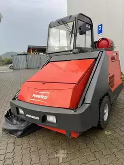 Veeg-zuig-machine 2017  Hako 17PB1002 (2)