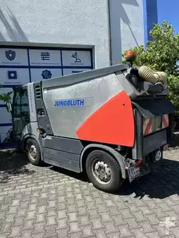 Máquina de limpeza de ruas 2018  Hako Citymaster CM2200 (4)