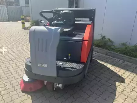 Pedestrian Vacuum Sweeper  Hako Sweepmaster B1200RH (3)