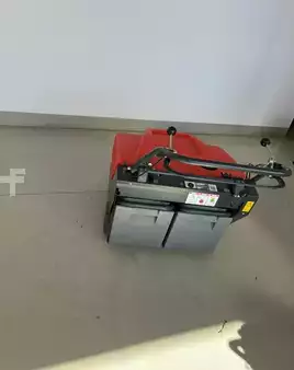 Veeg-zuig-machine 2022  Hako Sweepmaster B800 (3)