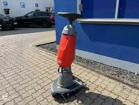 Scrubber Dryer  Hako Scrubmaster B5 (1)