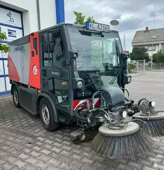 Máquina de limpeza de ruas 2023  Hako Citymaster CM2250 (2)