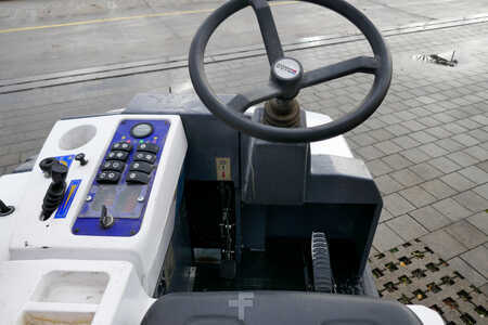 Kehrmaschine 2014  Dulevo Kehrmaschine 90 BK (3)