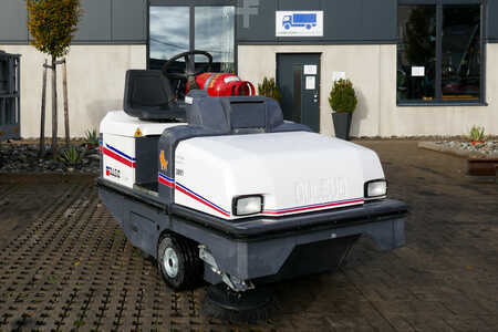 Kehrmaschine 2014  Dulevo Kehrmaschine 90 BK (7)