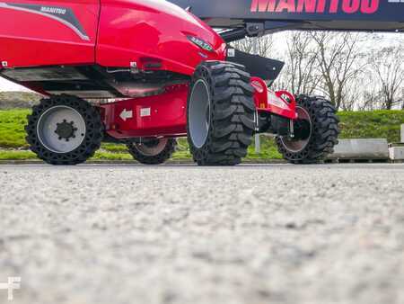 Telescoophoogwerker  Manitou 220 TJP 4RD ST5 S1 (10)