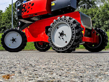 Puominostimet 2024  Manitou MANGO 12 (7)