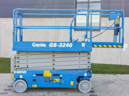 Pracovní plošina s nůžkovým zdvihem 2024  Genie GS 3246 (9)