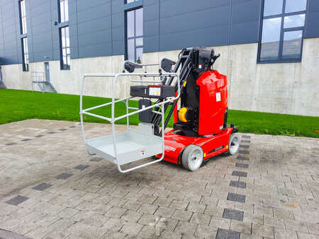 Függöleges emelö emelvény 2023  Manitou 100 VJR (2)