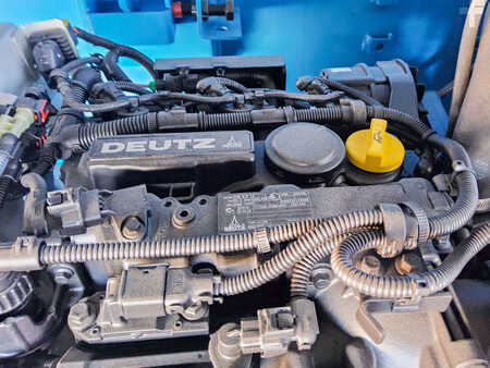 Teleszkópemelvény 2025  Genie SX-135 XC (10)