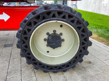Teleskopická plošina 2019  Manitou 280 TJ (8)