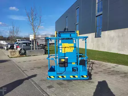 Függöleges emelö emelvény 2025  Genie Z-30/20N RJ (1)