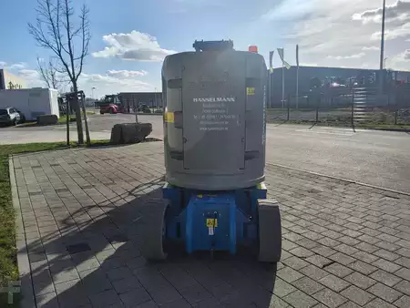 Függöleges emelö emelvény 2025  Genie Z-30/20N RJ (4)