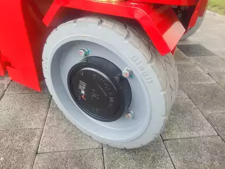 Scherenarbeitsbühne  Magni ES 1208AC+ (7)