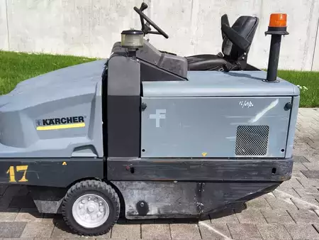 Zametací stroj 2015  Kärcher Kehrmaschine KM 130/300 RLPG (3)